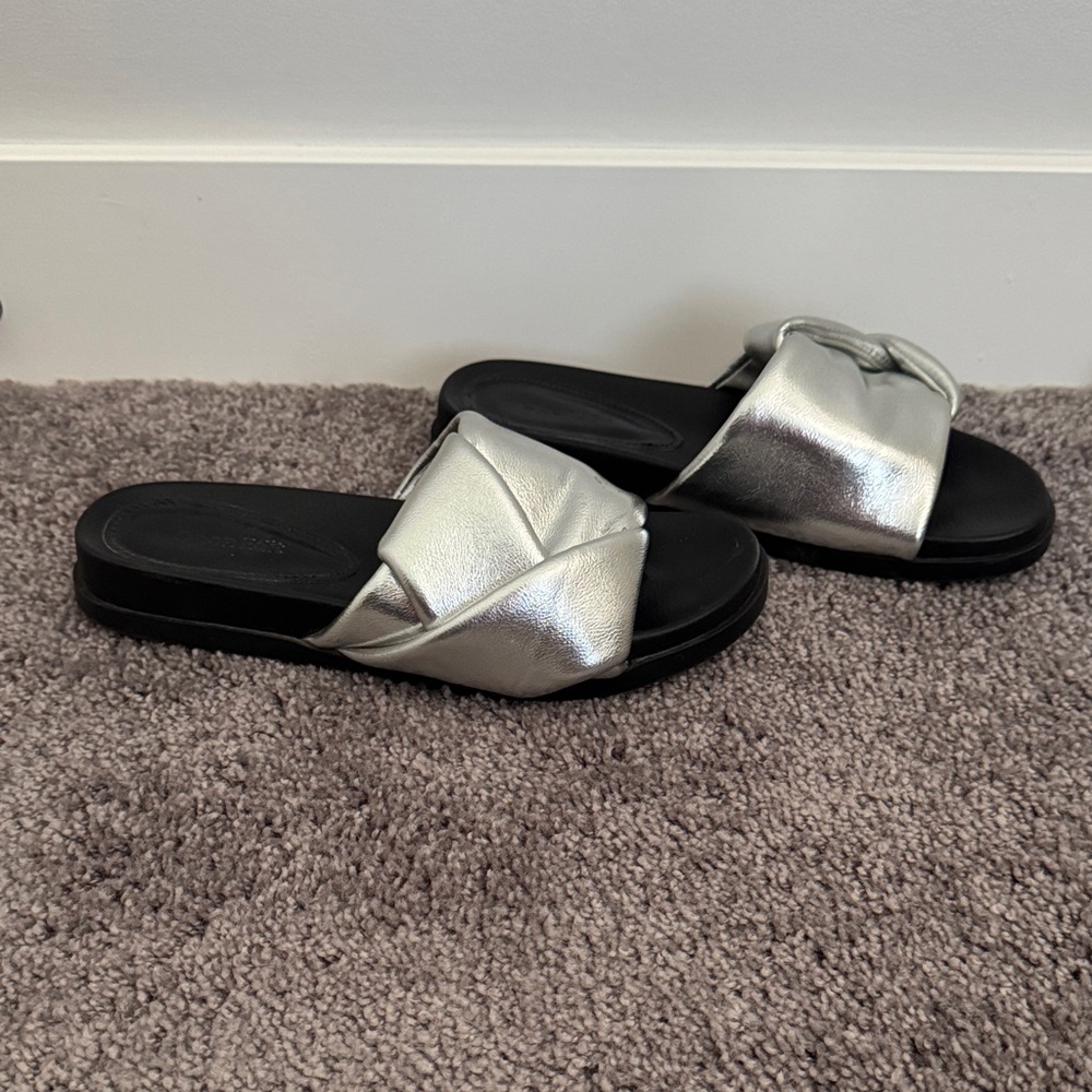 Women's Metallic Silver Slide Sandals with Padded Cross Strap